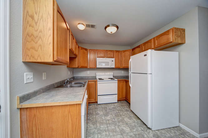 3380 Saratoga St Unit F